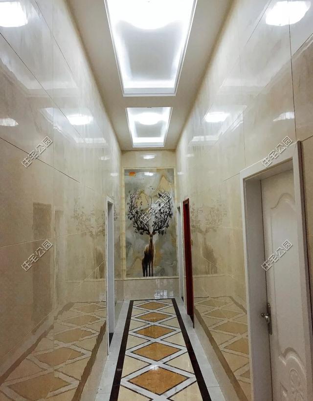 為父母養(yǎng)老，湖南兄妹在農(nóng)村老家修建三層別墅，主體裝修一個花了80萬