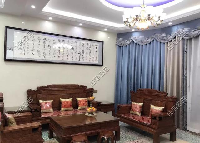 為父母養(yǎng)老，湖南兄妹在農(nóng)村老家修建三層別墅，主體裝修一個花了80萬