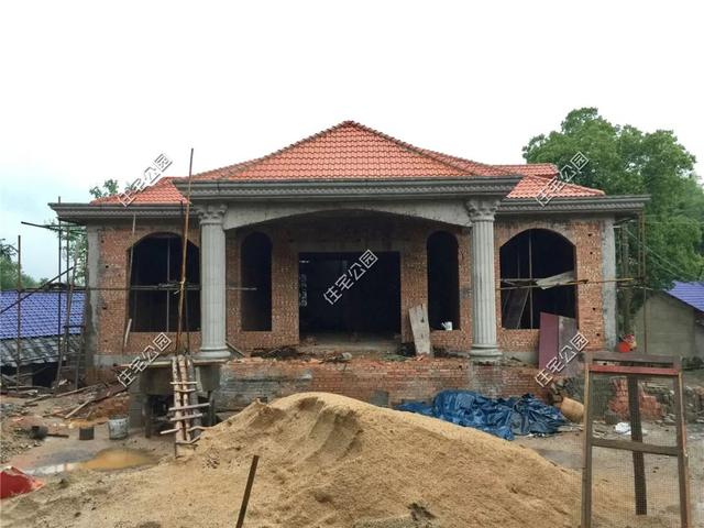 農(nóng)村包工頭給自家建房，30萬建成一層別墅，質(zhì)量更是沒得說