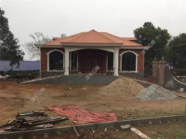 農(nóng)村包工頭給自家建房，30萬建成一層別墅，質(zhì)量更是沒得說