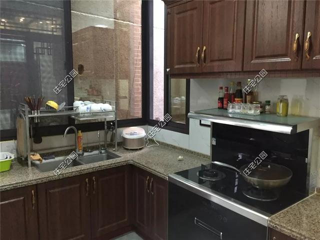 農(nóng)村包工頭給自家建房，30萬建成一層別墅，質(zhì)量更是沒得說