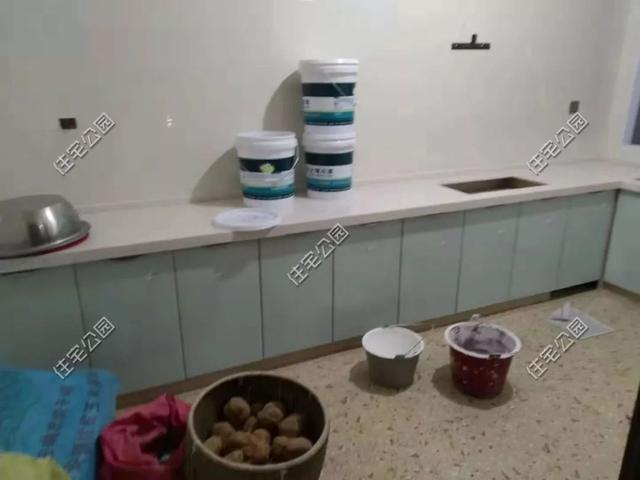 為了落葉歸根，湖南兄弟倆回鄉(xiāng)下建別墅，各自花了60萬(wàn)，享受田園生活