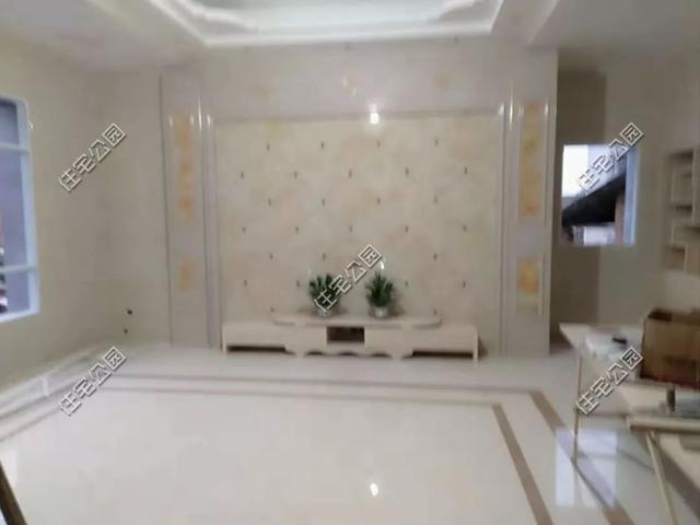 為了落葉歸根，湖南兄弟倆回鄉(xiāng)下建別墅，各自花了60萬(wàn)，享受田園生活