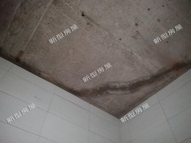 農(nóng)村新房還沒入住，就發(fā)現(xiàn)屋面就有裂縫，這是誰的責(zé)任？