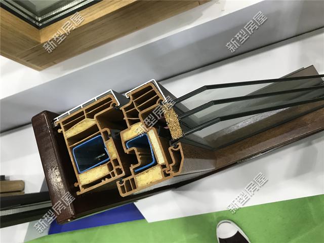 想修建輕鋼別墅？先搞清楚構(gòu)建、樓板、外墻和取暖這4個問題！