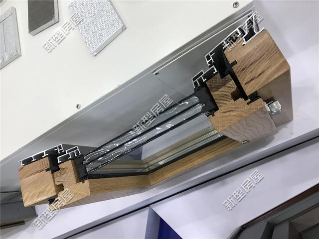 想修建輕鋼別墅？先搞清楚構(gòu)建、樓板、外墻和取暖這4個問題！