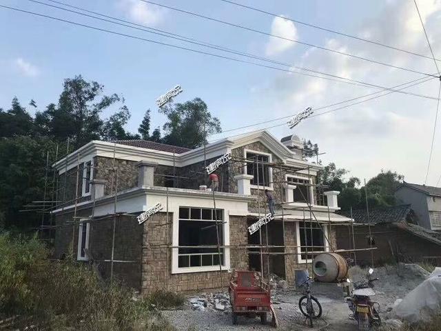 最美的農(nóng)村二層別墅設(shè)計(jì)，深受大家歡迎，建成實(shí)景美翻了