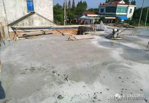 江蘇小伙回農村自建別墅，包工包料每瓶1200，村里還有花海、草坪！