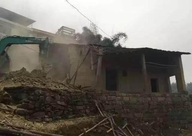 最適合農(nóng)村的實用布局、方正戶型，兩套廣西自建522平農(nóng)村別墅