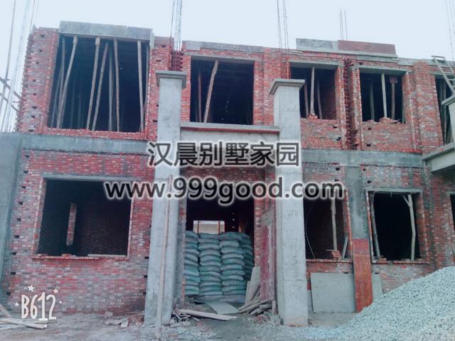 今年的蓋房愿望實(shí)現(xiàn)了嗎？2套豪華雙拼別墅實(shí)拍照片，過年想低調(diào)都難