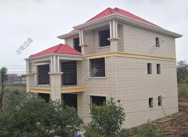 農(nóng)村孝子彗星修建三層別墅，父親生病母親監(jiān)工，主體70萬(wàn)建成，凝聚著一家人的愛(ài)