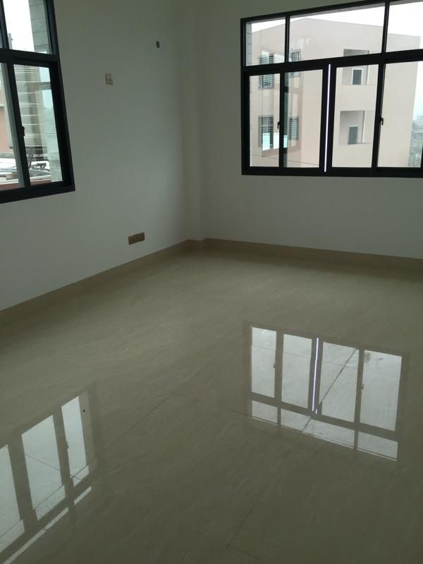 聽說這樣的農村別墅在福建省非常普通，簡裝接地氣，樓梯有檔次！