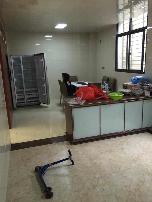 聽說這樣的農村別墅在福建省非常普通，簡裝接地氣，樓梯有檔次！