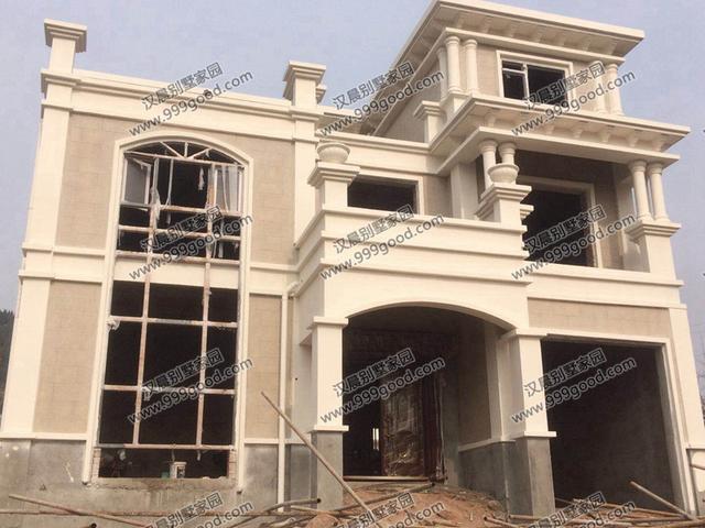 真嗨啊！建成這棟農村別墅，人生達到了巔峰，父母都笑得合不攏嘴！