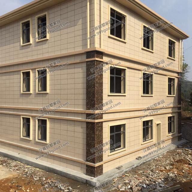 真嗨??！建成這棟農村別墅，人生達到了巔峰，父母都笑得合不攏嘴！