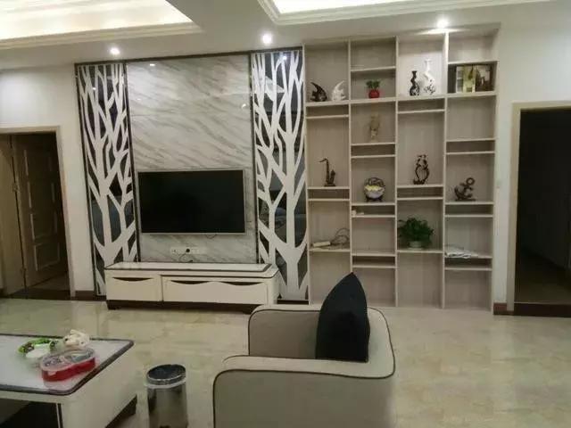 真嗨?。〗ǔ蛇@棟農村別墅，人生達到了巔峰，父母都笑得合不攏嘴！