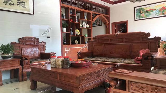 這棟江西別墅主體加裝修才花了85萬，主要是趕上了好時機(jī)，性價比太高了