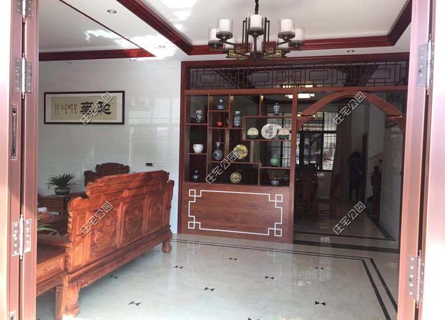 這棟江西別墅主體加裝修才花了85萬，主要是趕上了好時機(jī)，性價比太高了