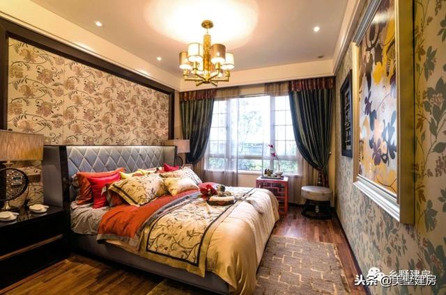 12.3X10.4米三層歐式樓房設(shè)計(jì)圖，超大落地窗戶挑空大客廳+大露臺(tái)！