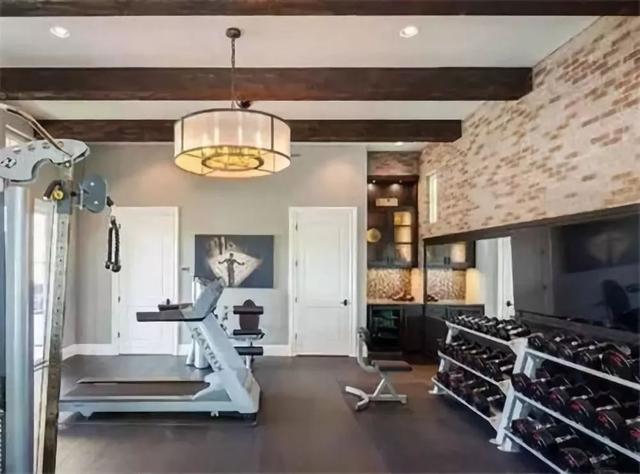 136平農(nóng)村三層別墅，經(jīng)典時(shí)尚，優(yōu)雅別致，是熙攘人群中的心靈療養(yǎng)院！