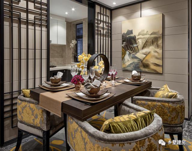 帶超大車(chē)庫(kù)和挑空客廳的四層別墅設(shè)計(jì)圖，別墅精致更實(shí)用，不比城里的別墅差