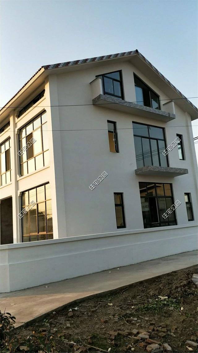 三層中式養(yǎng)老小別墅設(shè)計(jì)圖，62萬(wàn)交給專(zhuān)業(yè)施工隊(duì)，帶施工圖和效果圖。