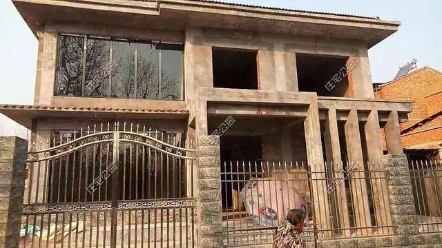 湖北農(nóng)村40萬自建2層框架別墅設(shè)計圖，包工價240每平。