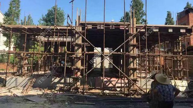 湖北農(nóng)村40萬自建2層框架別墅設(shè)計圖，包工價240每平。