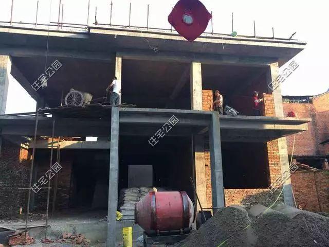 湖北農(nóng)村40萬自建2層框架別墅設(shè)計圖，包工價240每平。