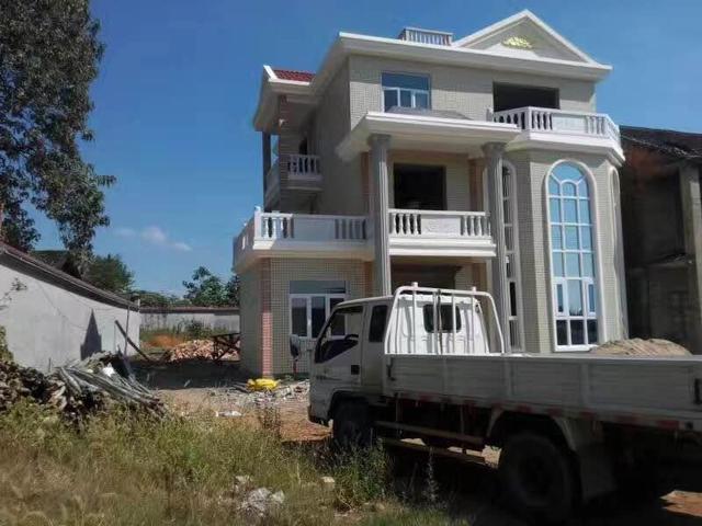 農(nóng)村別墅大和級(jí)圖推薦，30萬可建，已有8套建成實(shí)景，很多農(nóng)村人在建