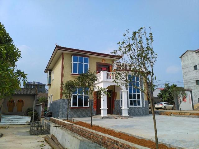 優(yōu)美二層小洋樓設(shè)計(jì)圖，20萬建別墅，實(shí)景一棟比一棟優(yōu)秀！