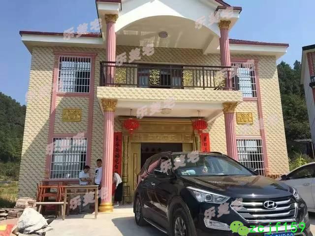 農(nóng)村2層小別墅自建房建成案例實(shí)景圖，外觀清新靚麗，戶型南北采光通透