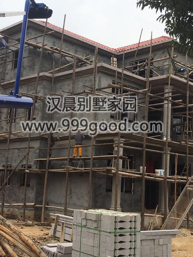 經(jīng)典氣派農(nóng)村別墅設(shè)計(jì)圖，13.1X11.4米，提高了居住的安全舒適性