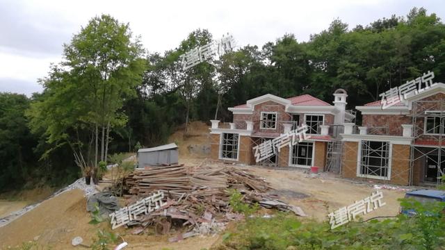 二層框架農(nóng)村自建房，25萬建村里一棟，人人看了都羨慕。