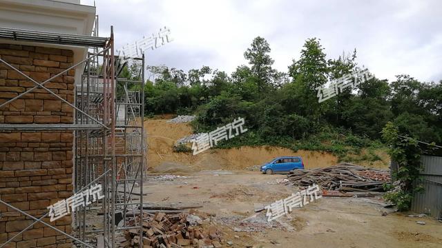 二層框架農(nóng)村自建房，25萬建村里一棟，人人看了都羨慕。