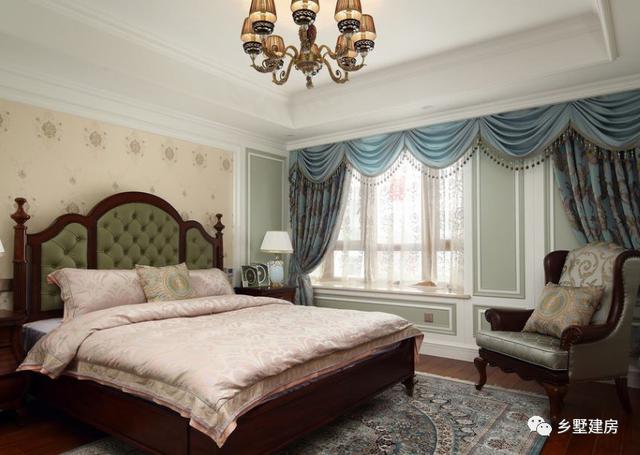 三層別墅，大氣婉約，精致絕美，露臺(tái)層層疊加，越看越喜歡。