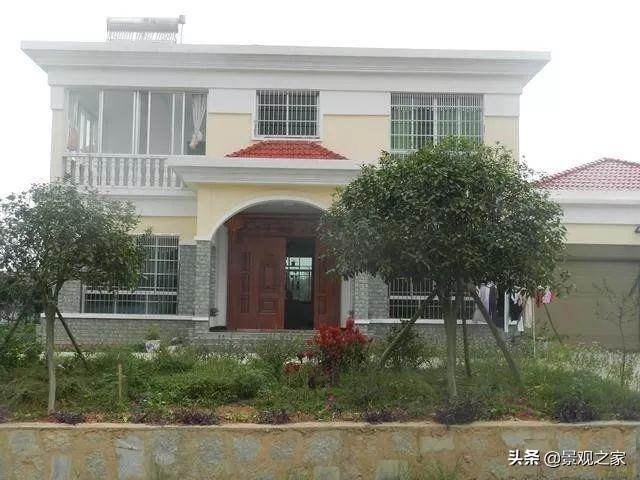 帶前后院的二層農(nóng)村自建房，兩種不同建造風(fēng)格，你喜歡哪套呢？