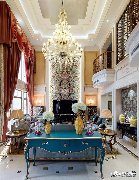 經(jīng)典歐式二層別墅設(shè)計(jì)圖，外形獨(dú)特，造型美觀，農(nóng)村生活想低調(diào)都不行！