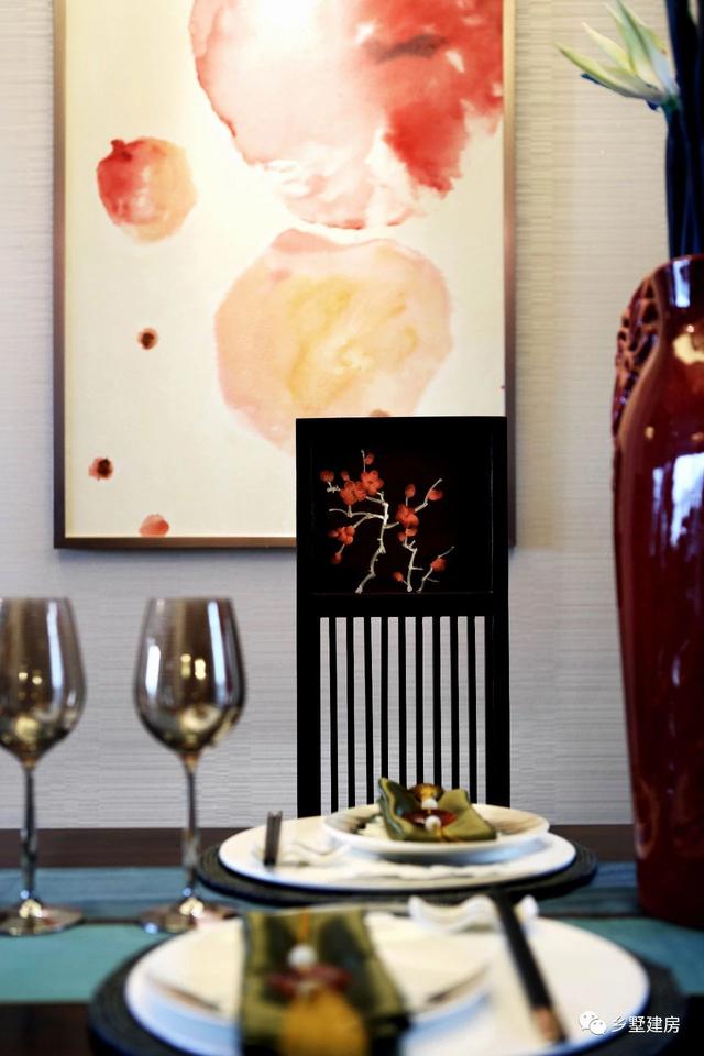 占地124平二層農(nóng)村小別墅設(shè)計(jì)圖，簡(jiǎn)約而不簡(jiǎn)單，造價(jià)還實(shí)惠，建上一棟面子十足！