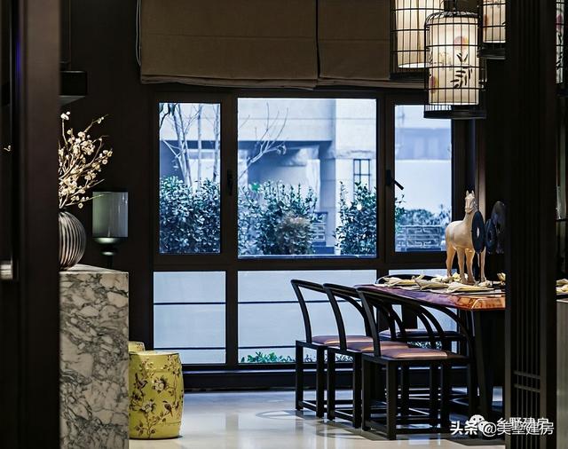 獨(dú)棟三層歐式別墅設(shè)計(jì)圖，主體造價(jià)35萬(wàn)，落地窗+樓中樓完美設(shè)計(jì)，太贊了！