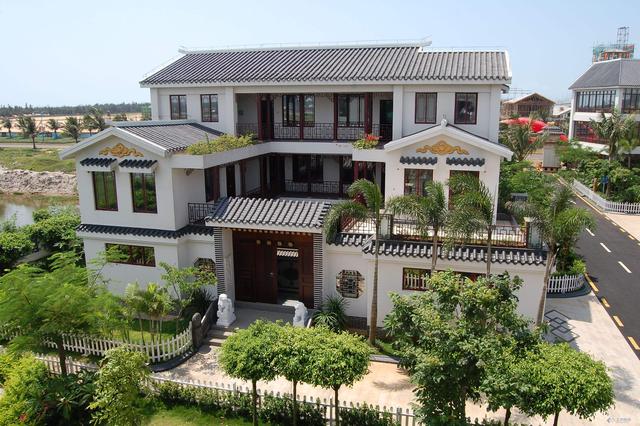 在村里很低調(diào)默默賺錢的人如今在村里建最土豪的四合院，驚艷了十里八鄉(xiāng)！