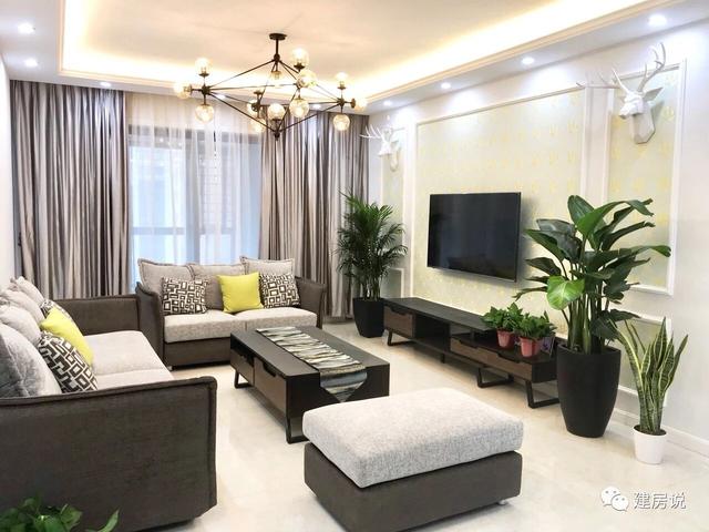 占地149平實(shí)用兩層別墅設(shè)計(jì)圖，造型獨(dú)特，26萬拿下，村里人人都來串門。