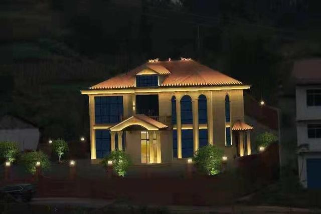 占地147平方米的二層鄉(xiāng)村小樓設(shè)計圖，花20多萬就能建成！