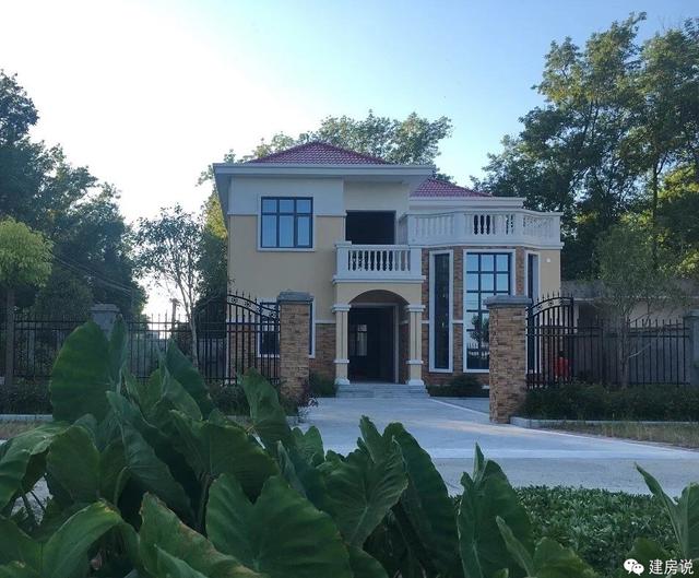 二層經(jīng)典農(nóng)村自建房，火爆了全村，建一棟，能成為全村模仿對象。