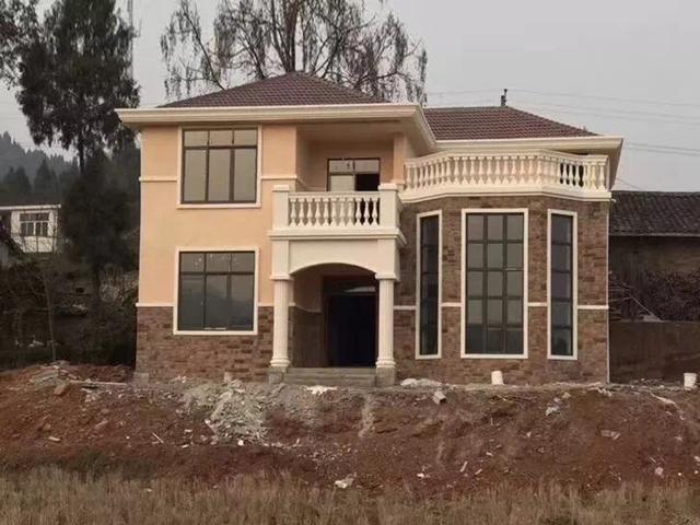 二層經(jīng)典農(nóng)村自建房，火爆了全村，建一棟，能成為全村模仿對象。