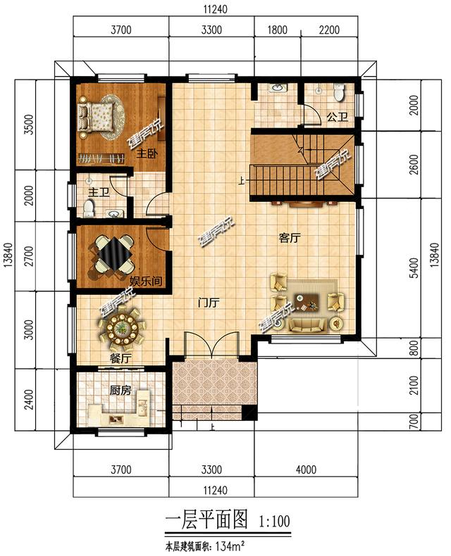 三層新中式別墅，蓋在山腳下，與農(nóng)村的自然古樸相融，村里人都來串門。