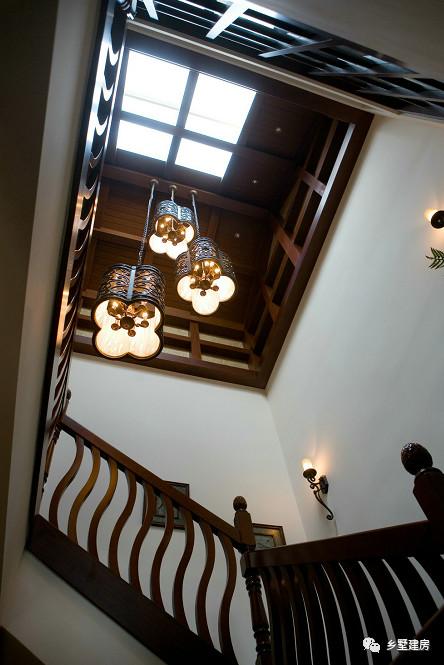 12.5X18.1米三層新中式別墅設(shè)計(jì)圖，帶庭院，經(jīng)典耐看！