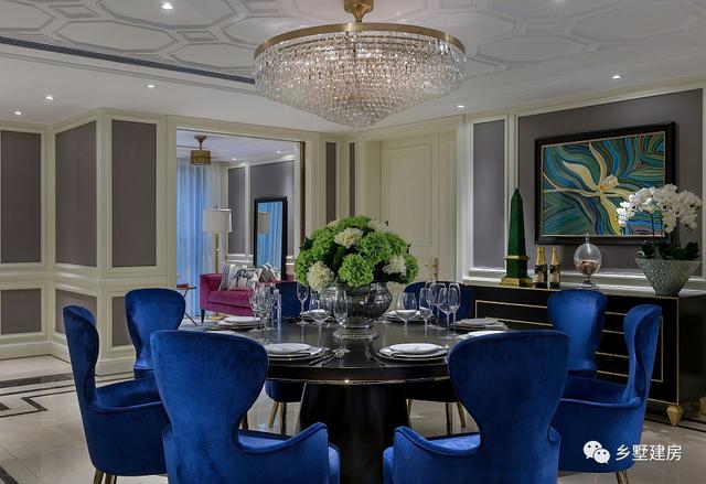 鄉(xiāng)村歐式三層別墅設(shè)計(jì)圖，造型立體，配色柔和又喜慶，且內(nèi)外兼修！