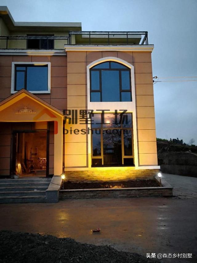 曬曬客戶新建的農(nóng)村三層小別墅及設(shè)計圖，造價40萬能拿下嗎？