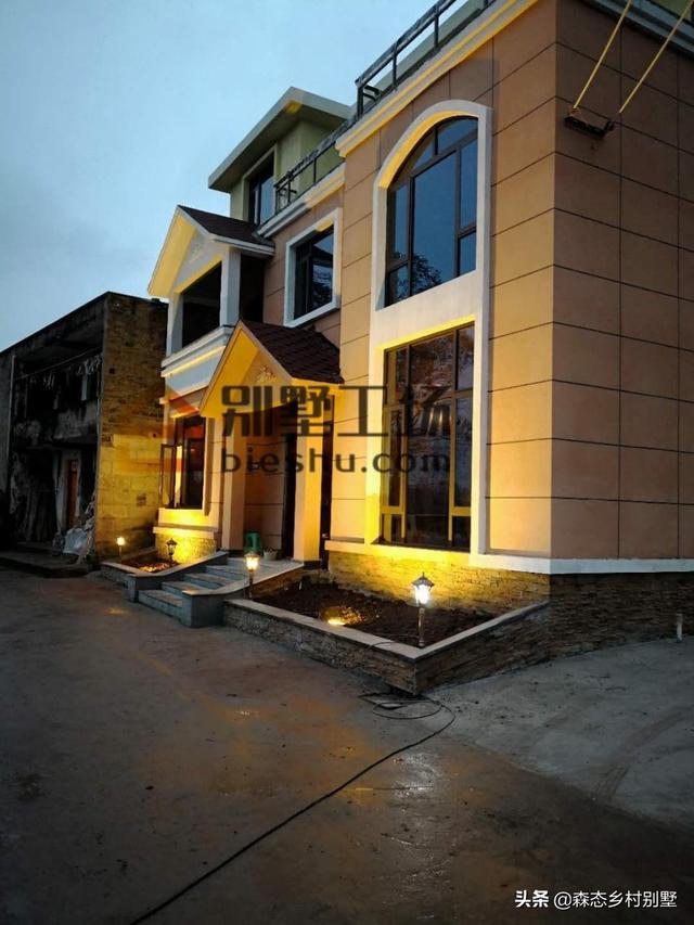 曬曬客戶新建的農(nóng)村三層小別墅及設(shè)計圖，造價40萬能拿下嗎？